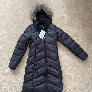 NWT Marmot Women's Black Puffer Coat with Faux Fur Hood XS
